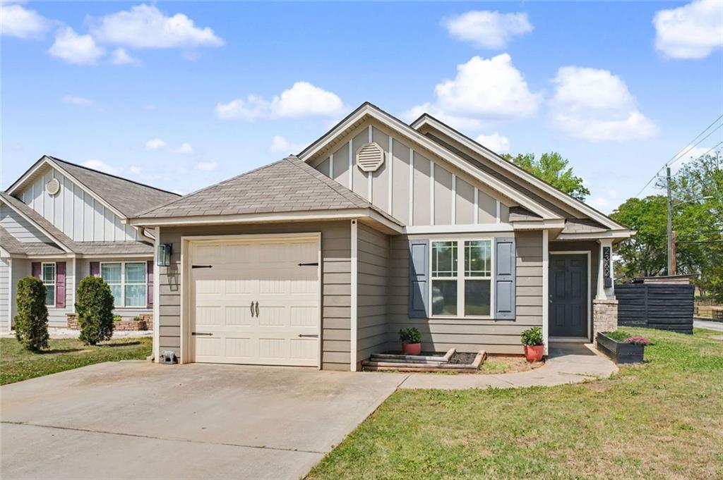 2362 Glebe Court Hampton, GA 30228 - Photo 2 of 35