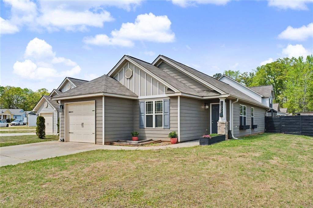 2362 Glebe Court Hampton, GA 30228 - Photo 3 of 35