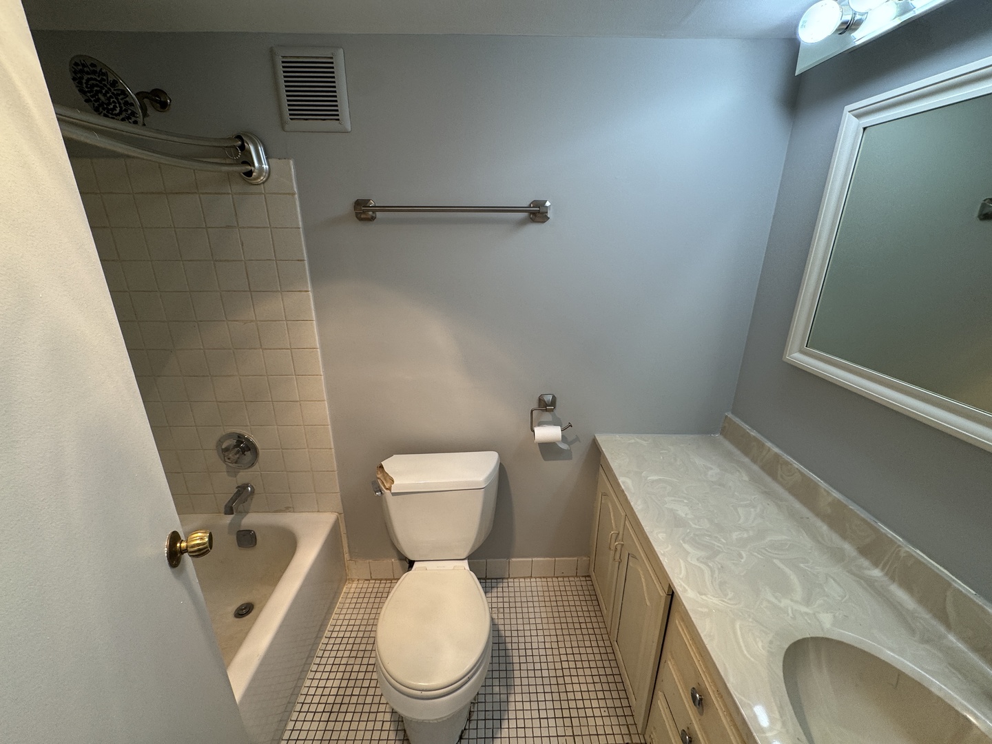 9128 West Terrace Drive, Unit 3M Niles, IL 60714 - Photo 13 of 21