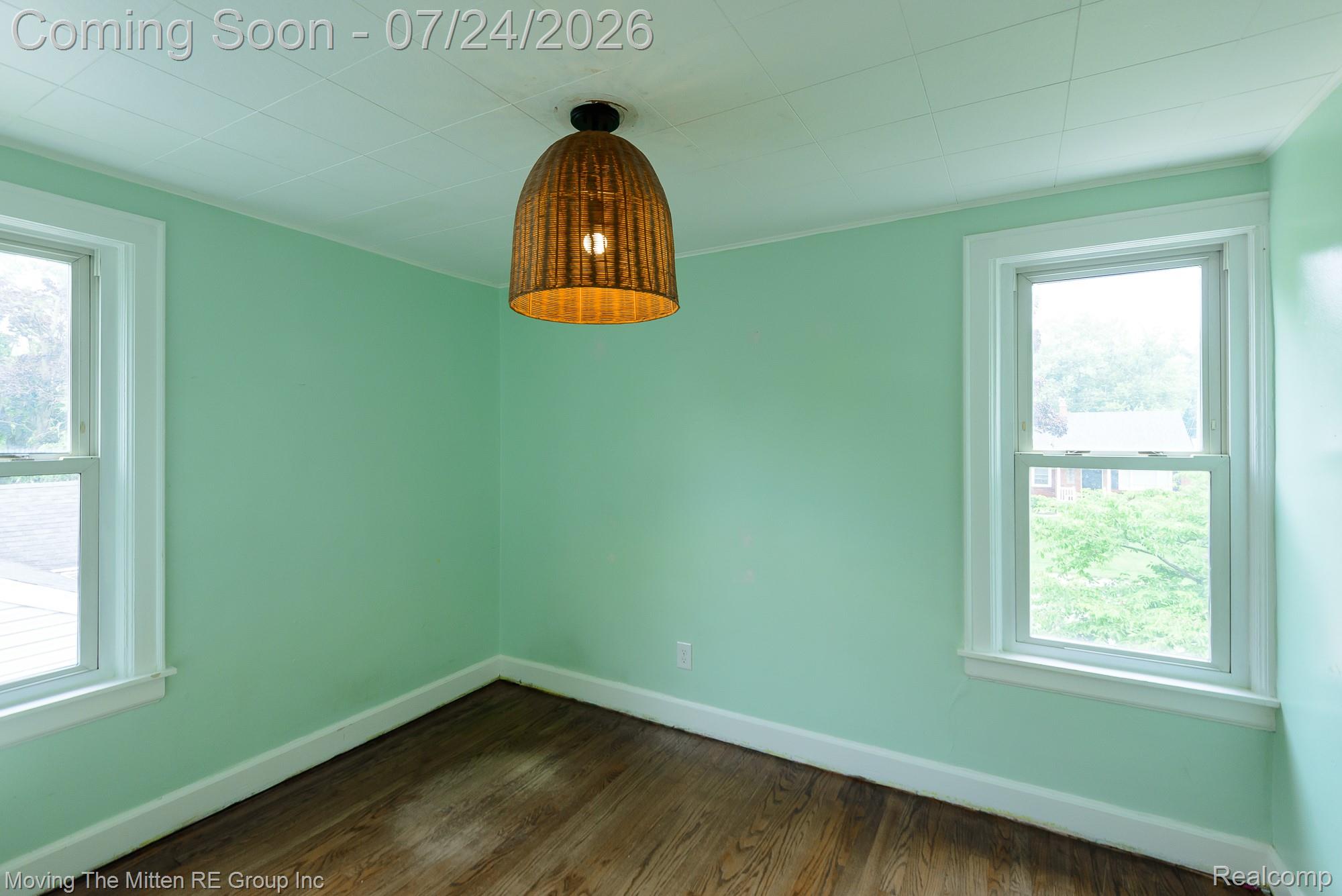 2037 Vivian Road Monroe, MI 48162 - Photo 17 of 39 17.jpg