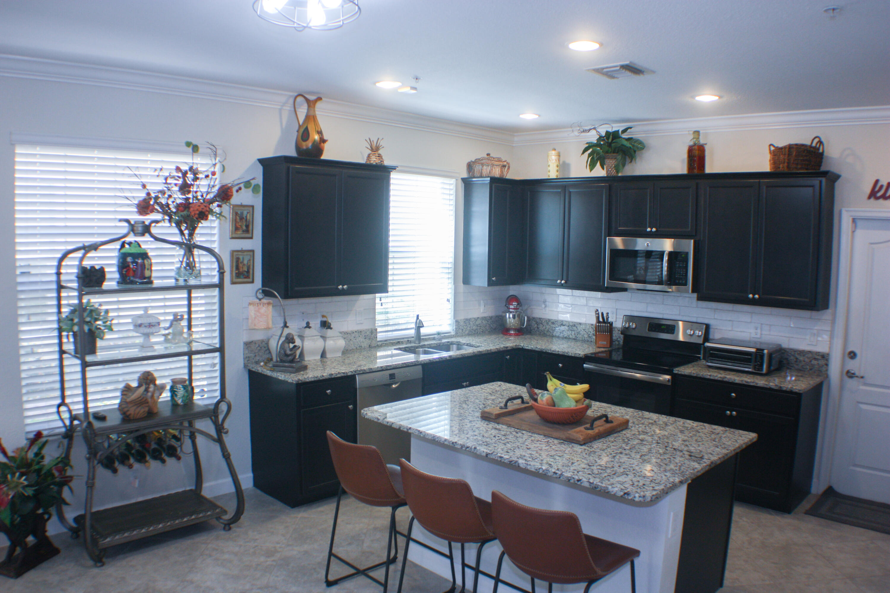 9650 Southwest Purple Martin Way Stuart, FL 34997 - Photo 3 of 20 somers_PortSL-39