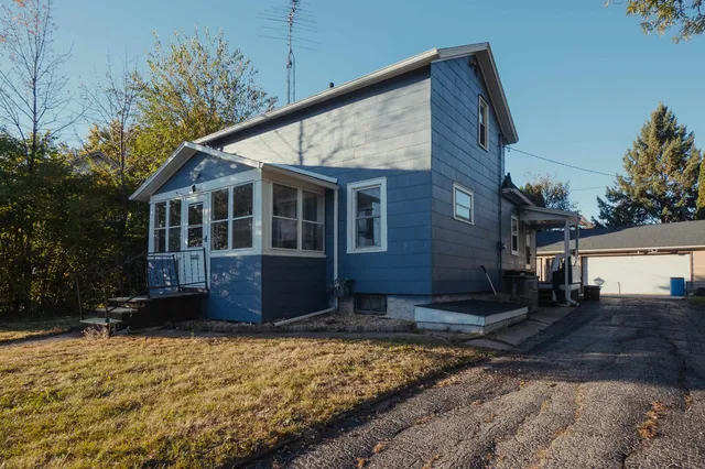 $159,900 | 335 West 9th Street, Fond du Lac, WI 54935