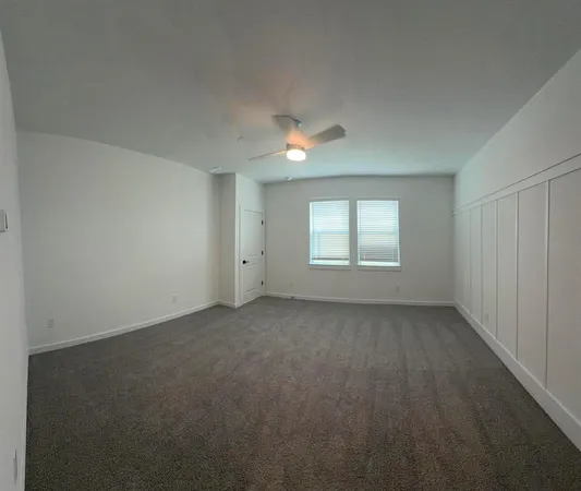 $2,998 | 4727 Bay Vista Drive, Baytown, TX 77523