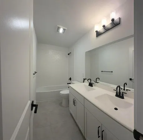 $2,998 | 4727 Bay Vista Drive, Baytown, TX 77523