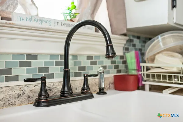 $220,000 | 654 Calumet Drive, Palacios, TX 77465