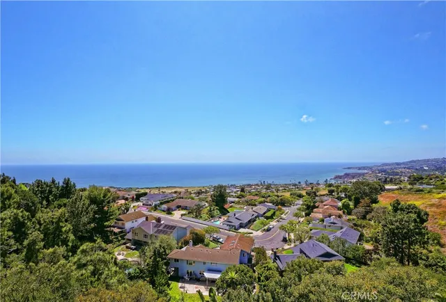 $1,900,000 | 30915 Oceangrove Drive, Rancho Palos Verdes, CA 90275