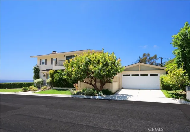$1,900,000 | 30915 Oceangrove Drive, Rancho Palos Verdes, CA 90275