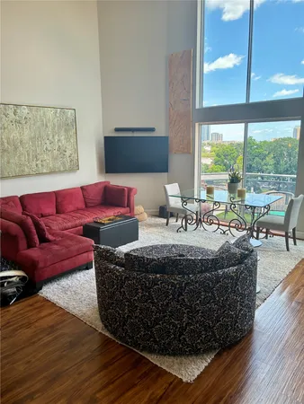$347,934 | 3311 Yupon Street, Unit 605, Houston, TX 77006