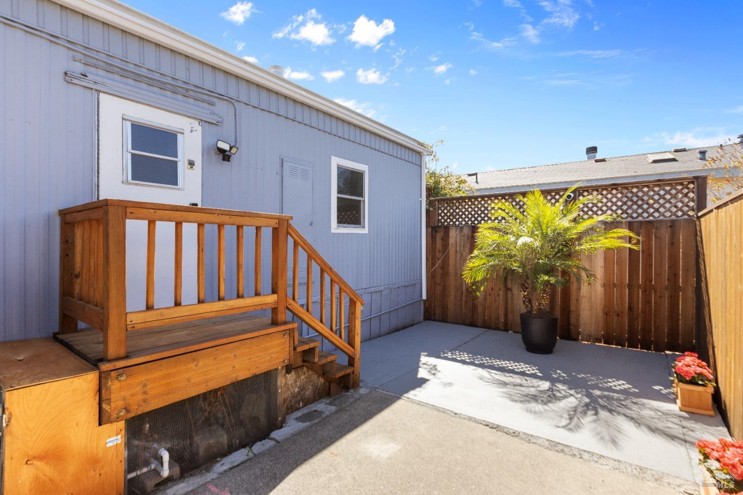 363 Glacier Way San Rafael, CA 94903 - Photo 28 of 32 Rear patio