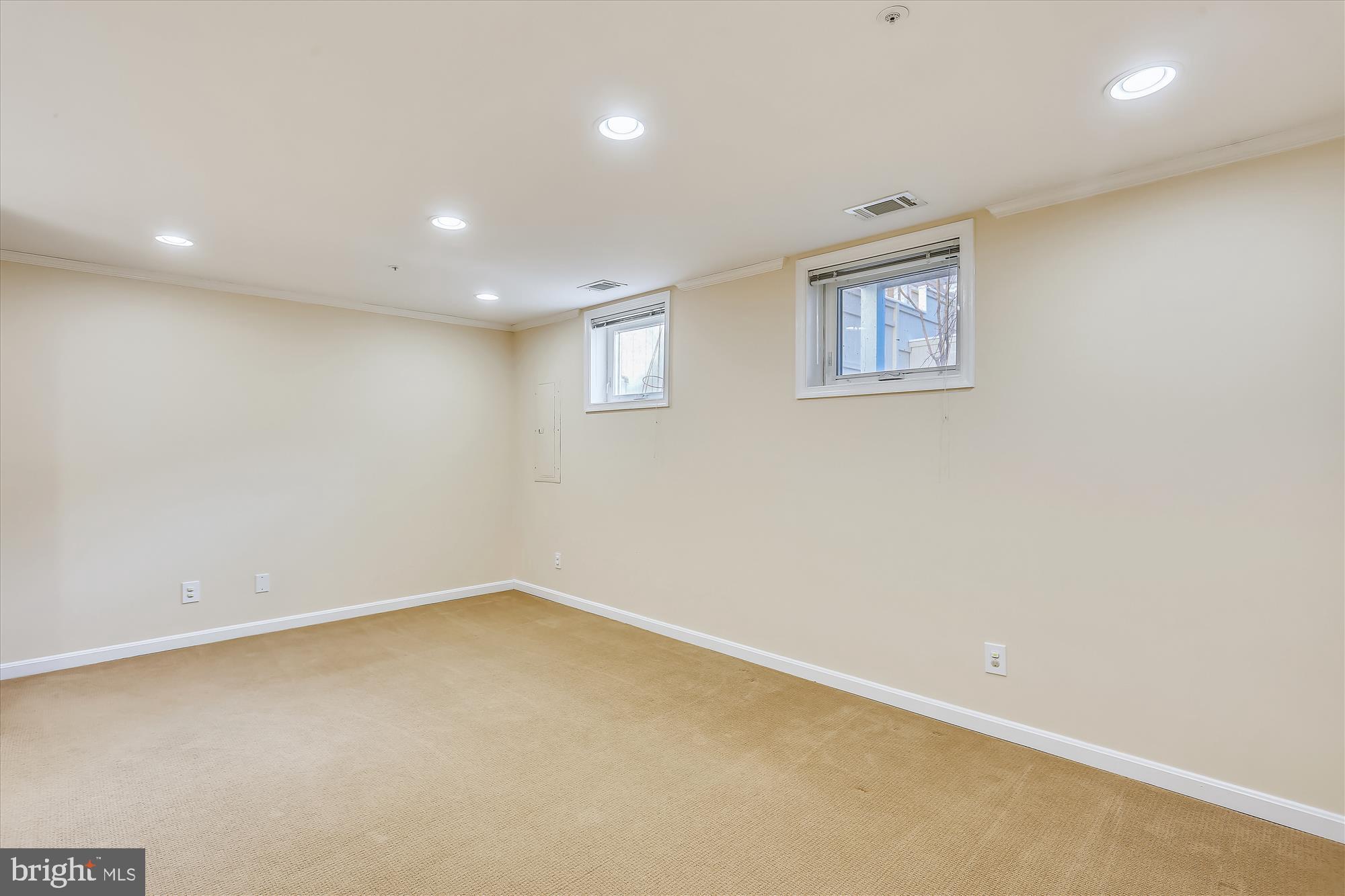 438 Little Quarry Road Gaithersburg, MD 20878 - Photo 26 of 48 Large family room