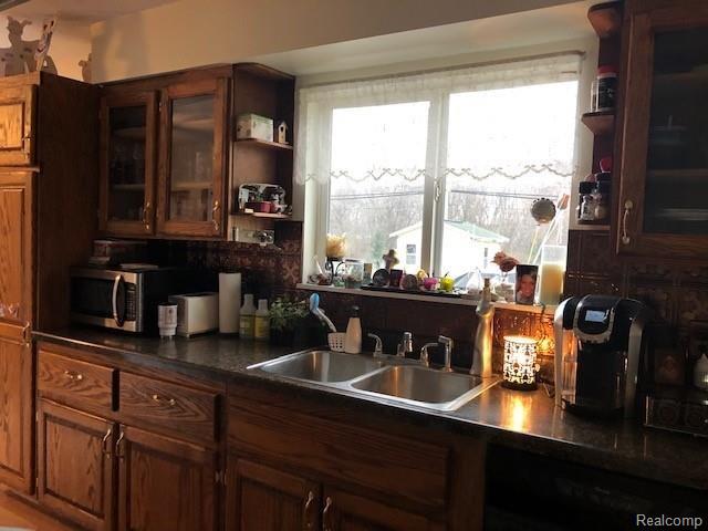 2742 Frembes Road Waterford, MI 48329 - Photo 10 of 20