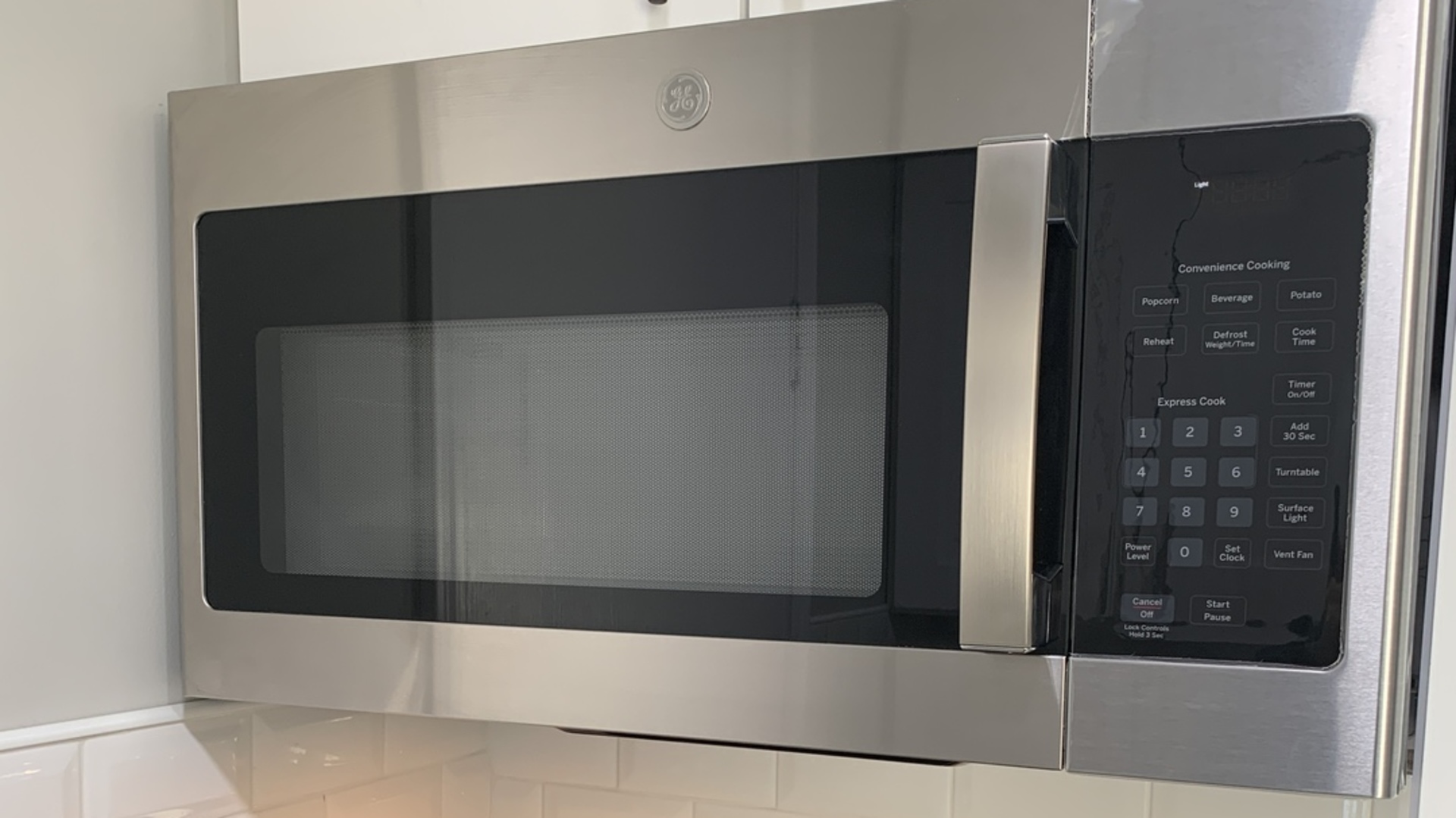 8141 84th Place, Unit 2D Justice, IL 60458 - Photo 10 of 19 a view of wooden door