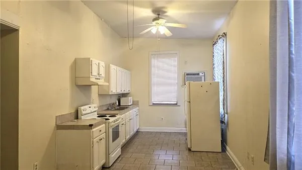 $950 | 2837 General Pershing Street, Unit A, New Orleans, LA 70115
