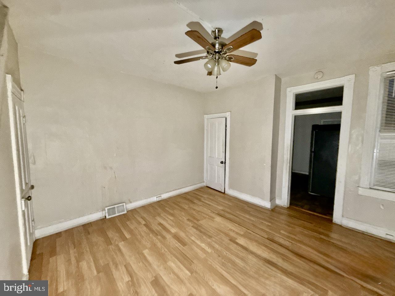 152 Irving Street Baltimore, MD 21229 - Photo 6 of 7