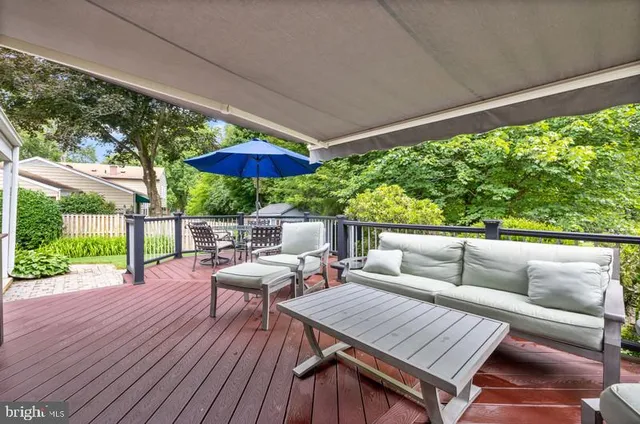 a outdoor view with a sitting space