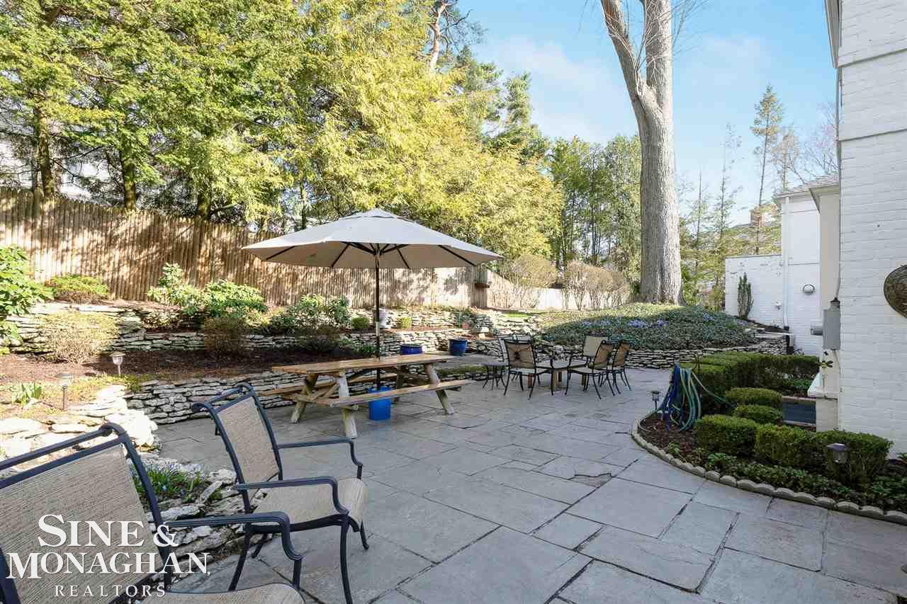 25 Beacon Hill Road Grosse Pointe, MI 48236 - Photo 45 of 70 50071532-44.JPG