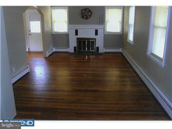 413 West Dutton Mill Road Aston, PA 19014 - Photo 2 of 4 Living Room