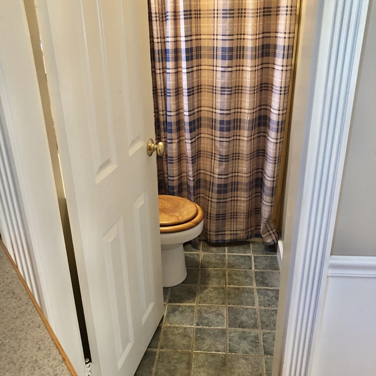 366 Main Street Clinton, MA 01510 - Photo 16 of 31 Gallery Image 16