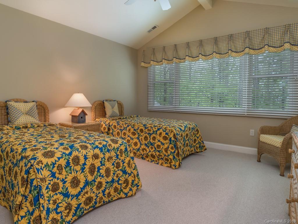 113 Little Cherokee Ridge Hendersonville, NC 28739 - Photo 19 of 37 Gallery Image 19