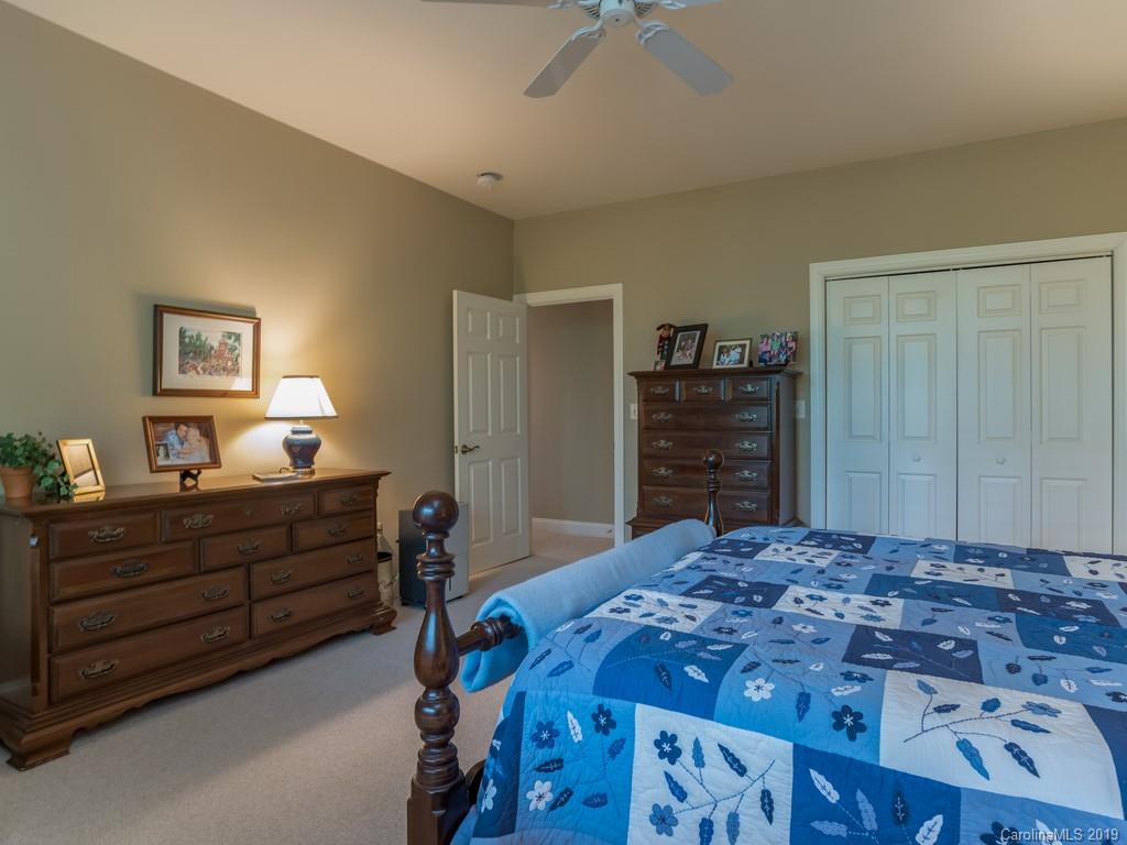 113 Little Cherokee Ridge Hendersonville, NC 28739 - Photo 28 of 37 Gallery Image 28