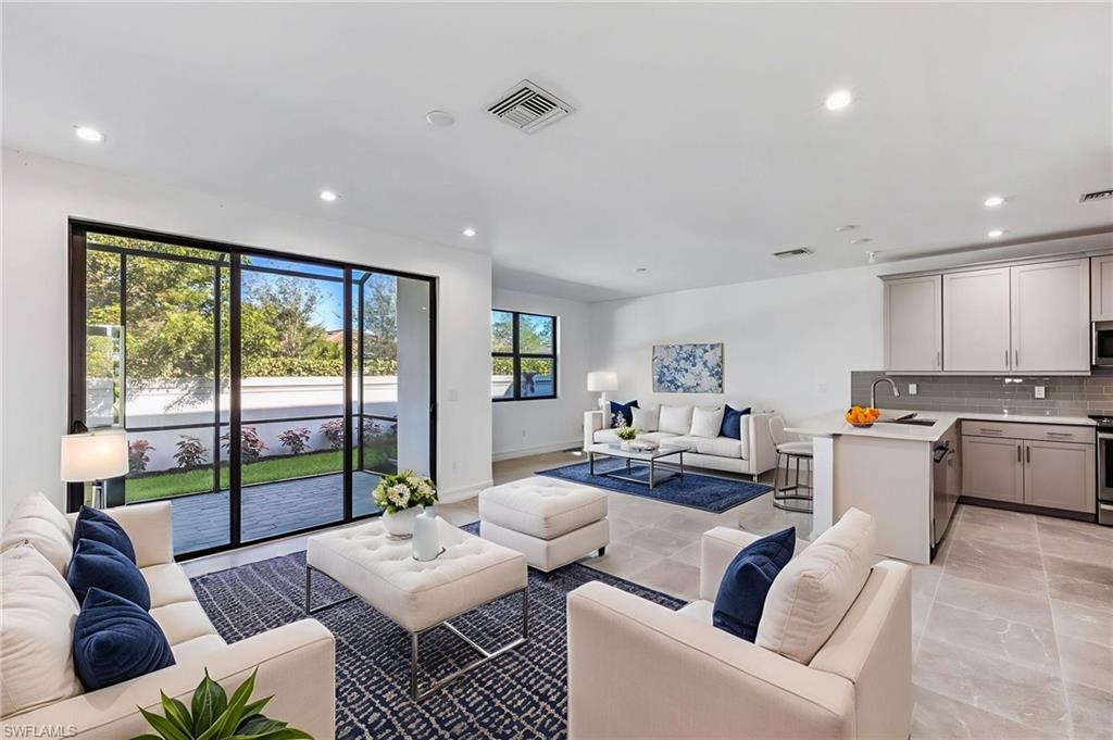 7574 Rockefeller Drive Naples, FL 34119 - Photo 4 of 37 Virtually staged