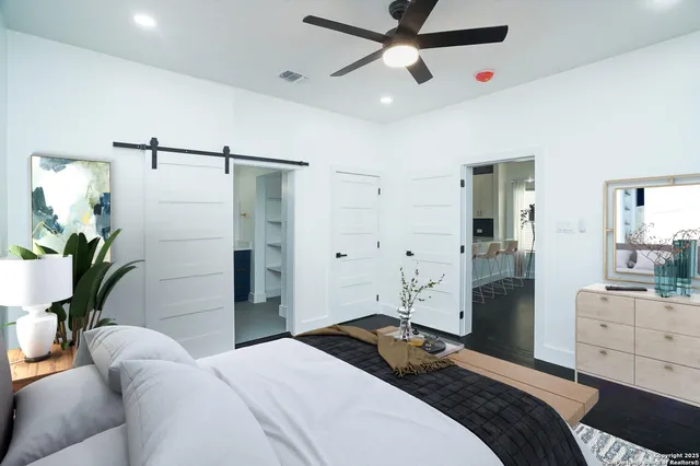 $3,000 | 1222 Hays Street, San Antonio, TX 78202