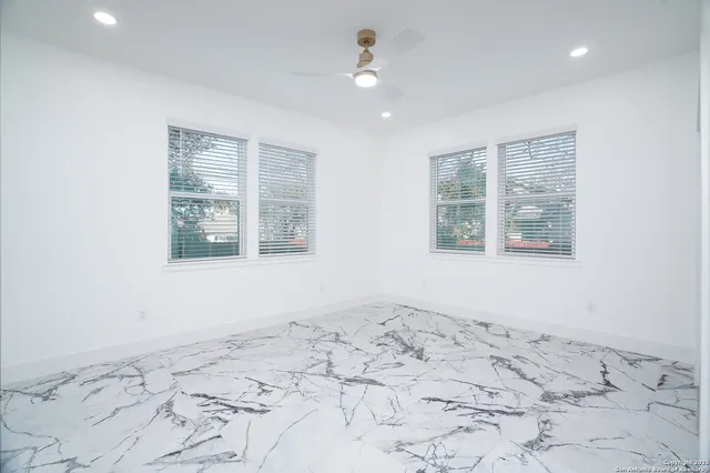 $3,000 | 1222 Hays Street, San Antonio, TX 78202