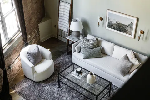 $264,200 | 3059 North Weil Street, Unit 124, Milwaukee, WI 53212