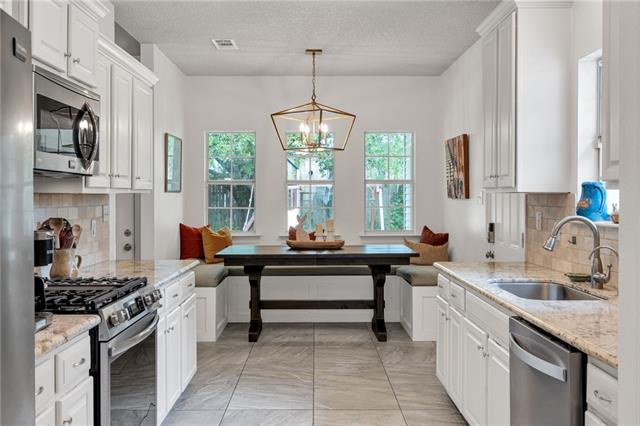 19183 Hector Street Mandeville, LA 70471 - Photo 7 of 28 Gallery Image 7