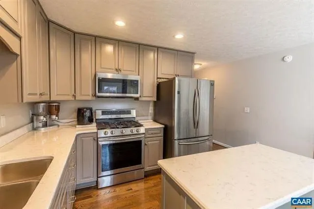 $2,700 | 15 Collinswood Way, Staunton, VA 24401