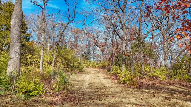 $325,000 | 19430 West 87th Lane, Lenexa, KS 66220