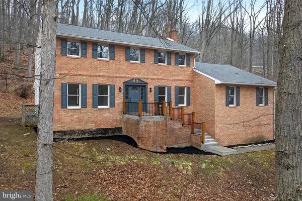 $695,000 | 600 Rocky Drive, Boiling Springs, PA 17007