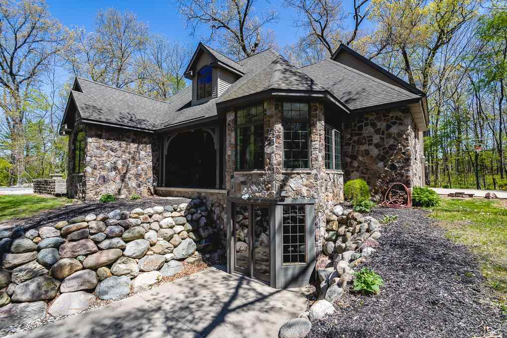 17188 English Road Manchester, MI 48158 - Photo 2 of 55 Photo 2