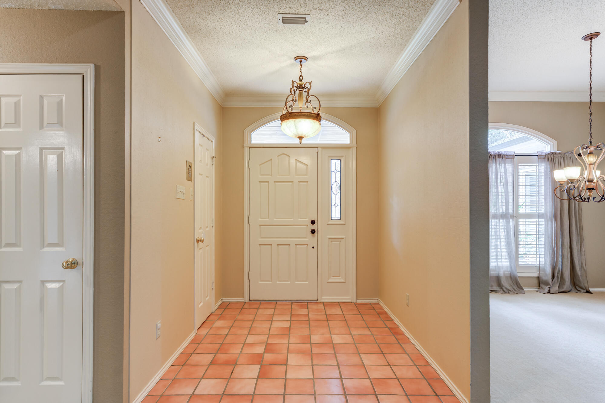 4913 76th Street Lubbock, TX 79424 - Photo 6 of 64 DSC09070_1_2_3_4