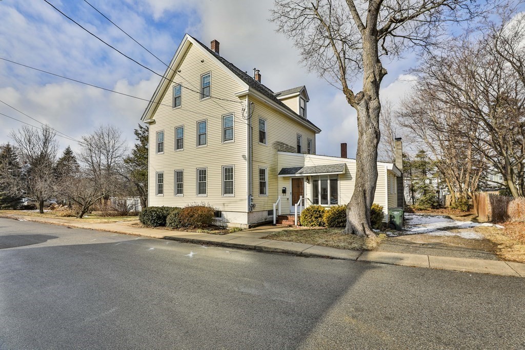 39-41 Pearl Street Amesbury, MA 01913 - Photo 1 of 30
