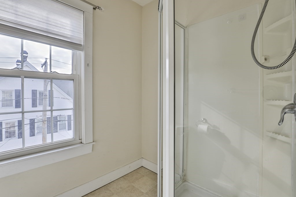 39-41 Pearl Street Amesbury, MA 01913 - Photo 14 of 30