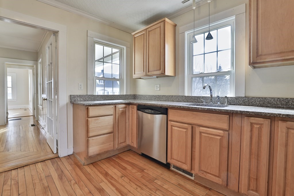 39-41 Pearl Street Amesbury, MA 01913 - Photo 16 of 30