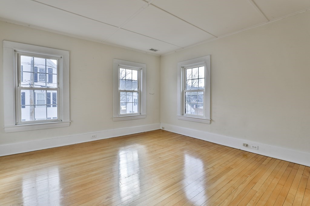 39-41 Pearl Street Amesbury, MA 01913 - Photo 21 of 30