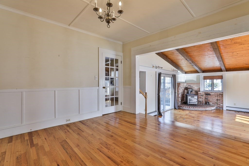 39-41 Pearl Street Amesbury, MA 01913 - Photo 5 of 30