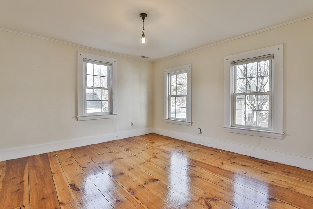 39-41 Pearl Street Amesbury, MA 01913 - Photo 10 of 30
