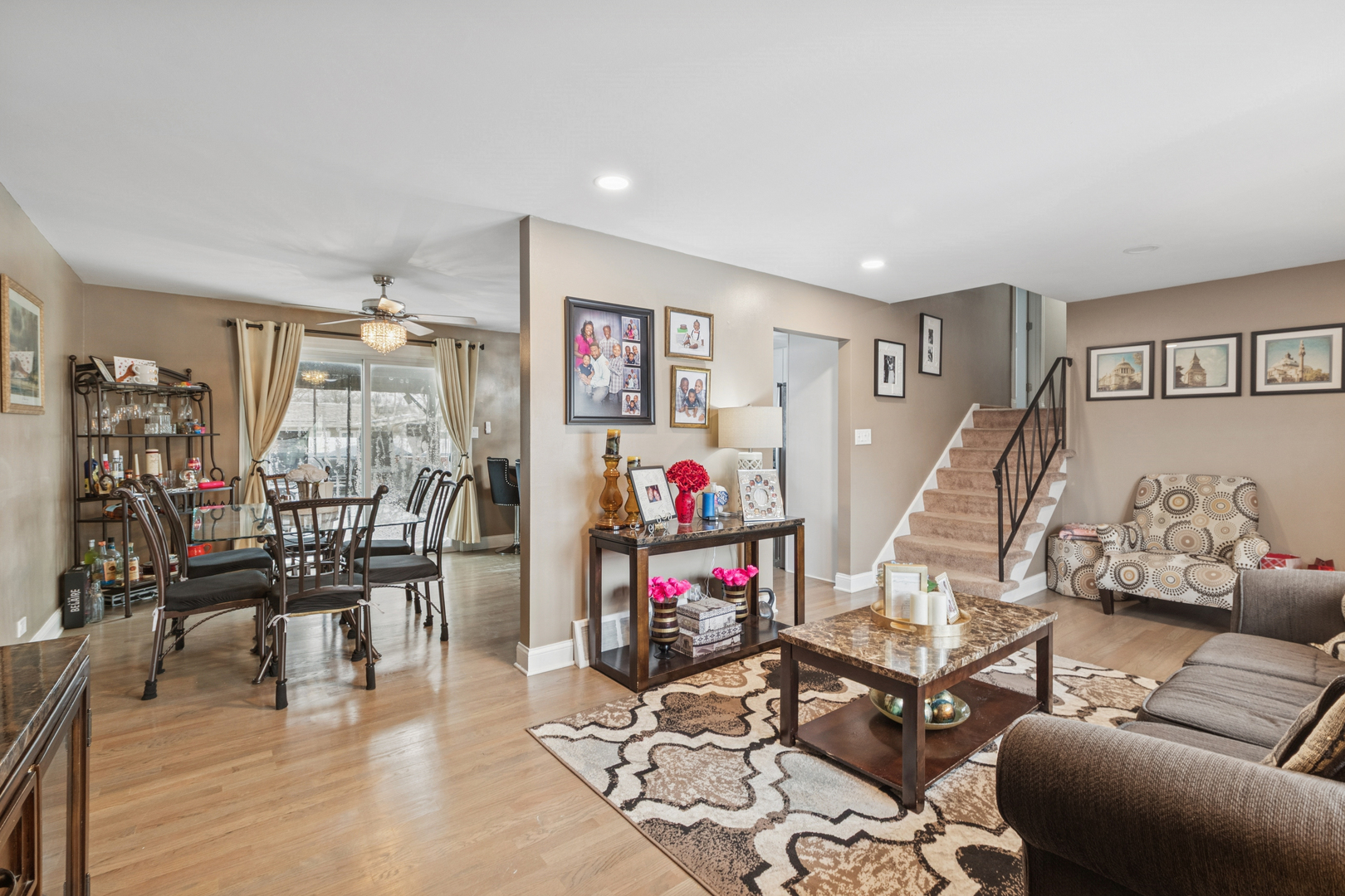15201 Geoffrey Road Oak Forest, IL 60452 - Photo 8 of 21 Gallery Image 8