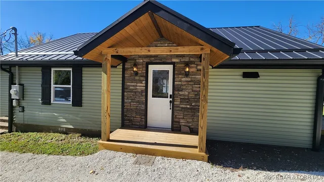 $189,000 | 409 East McNair Street, Versailles, MO 65084