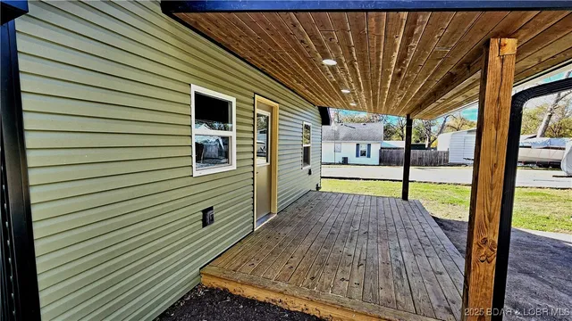 $179,000 | 409 East McNair Street, Versailles, MO 65084
