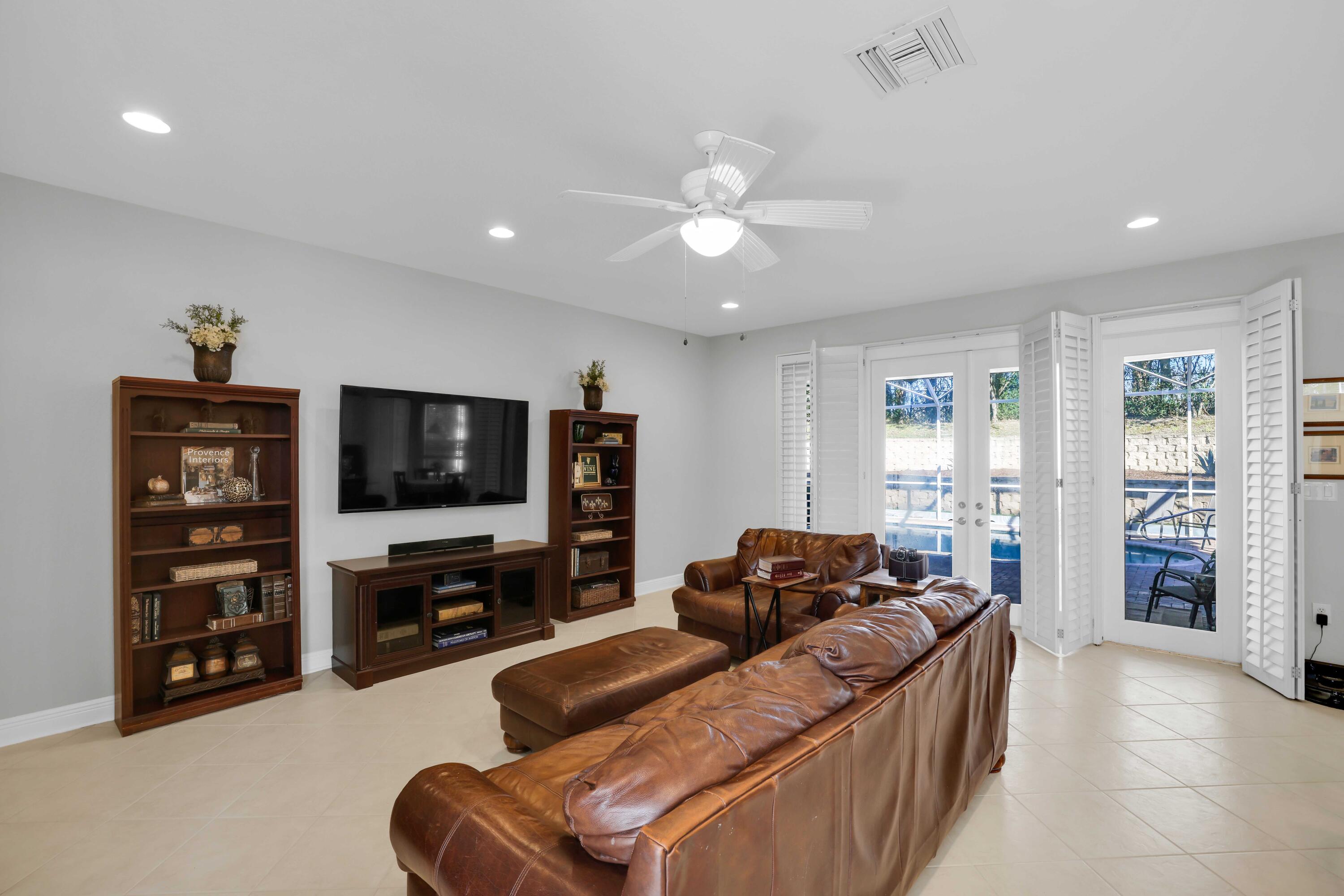 19299 Skyridge Circle Boca Raton, FL 33498 - Photo 13 of 74 19299 Skyridge Cir - 14