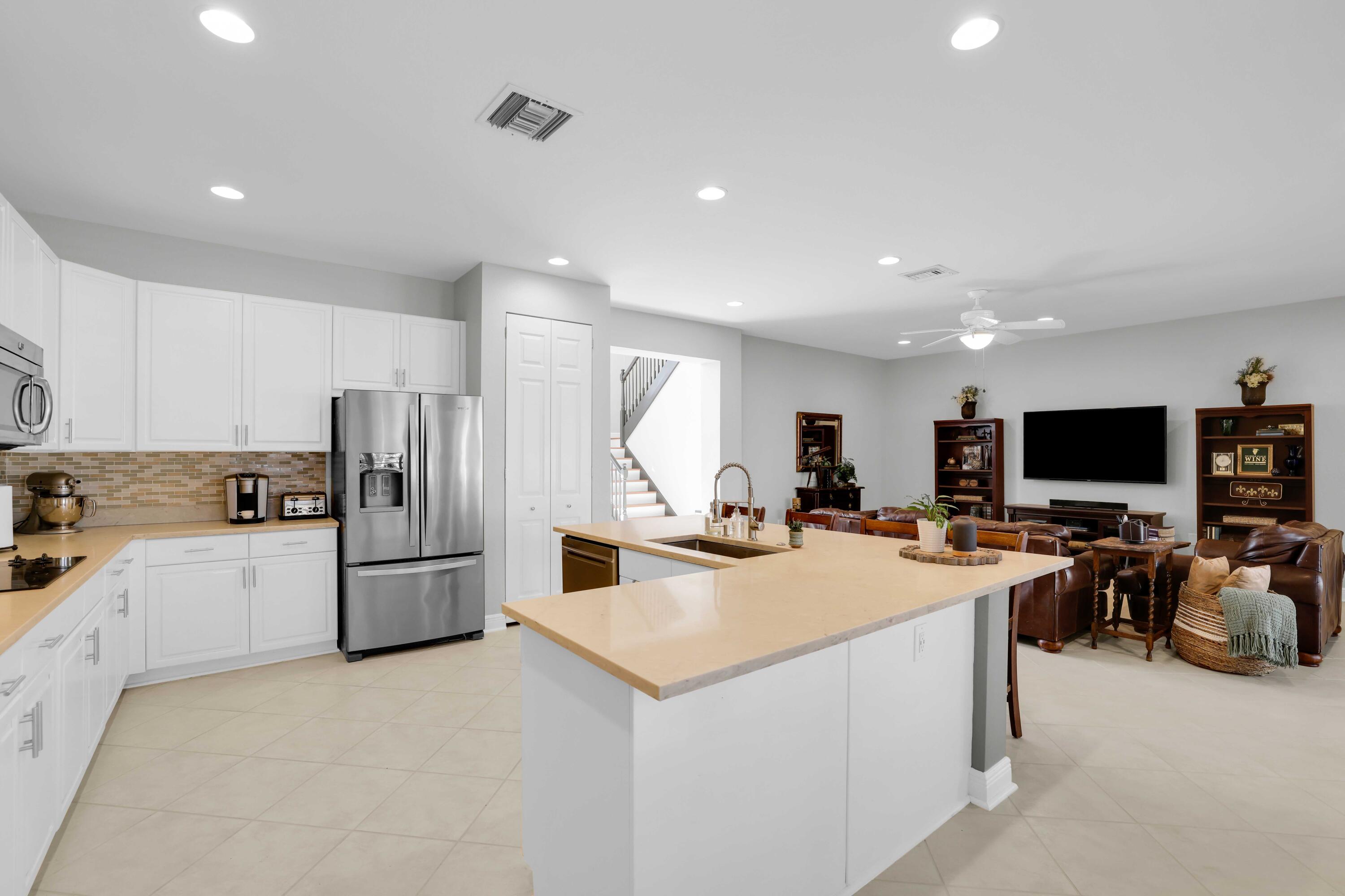 19299 Skyridge Circle Boca Raton, FL 33498 - Photo 20 of 74 19299 Skyridge Cir - 21
