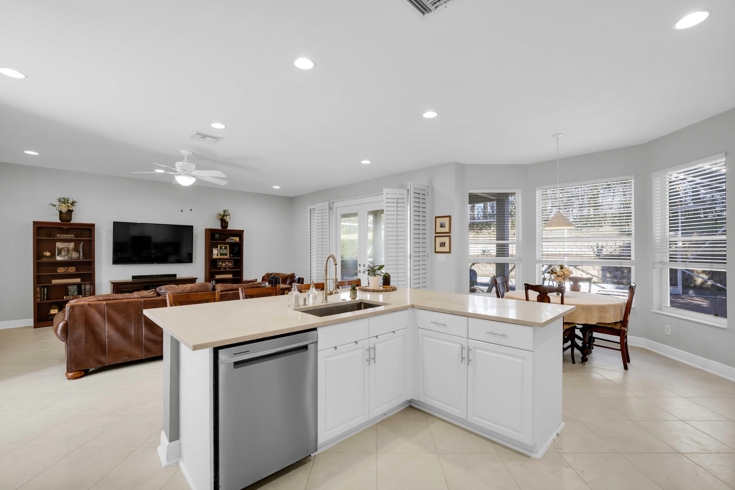 19299 Skyridge Circle Boca Raton, FL 33498 - Photo 21 of 74 19299 Skyridge Cir - 22