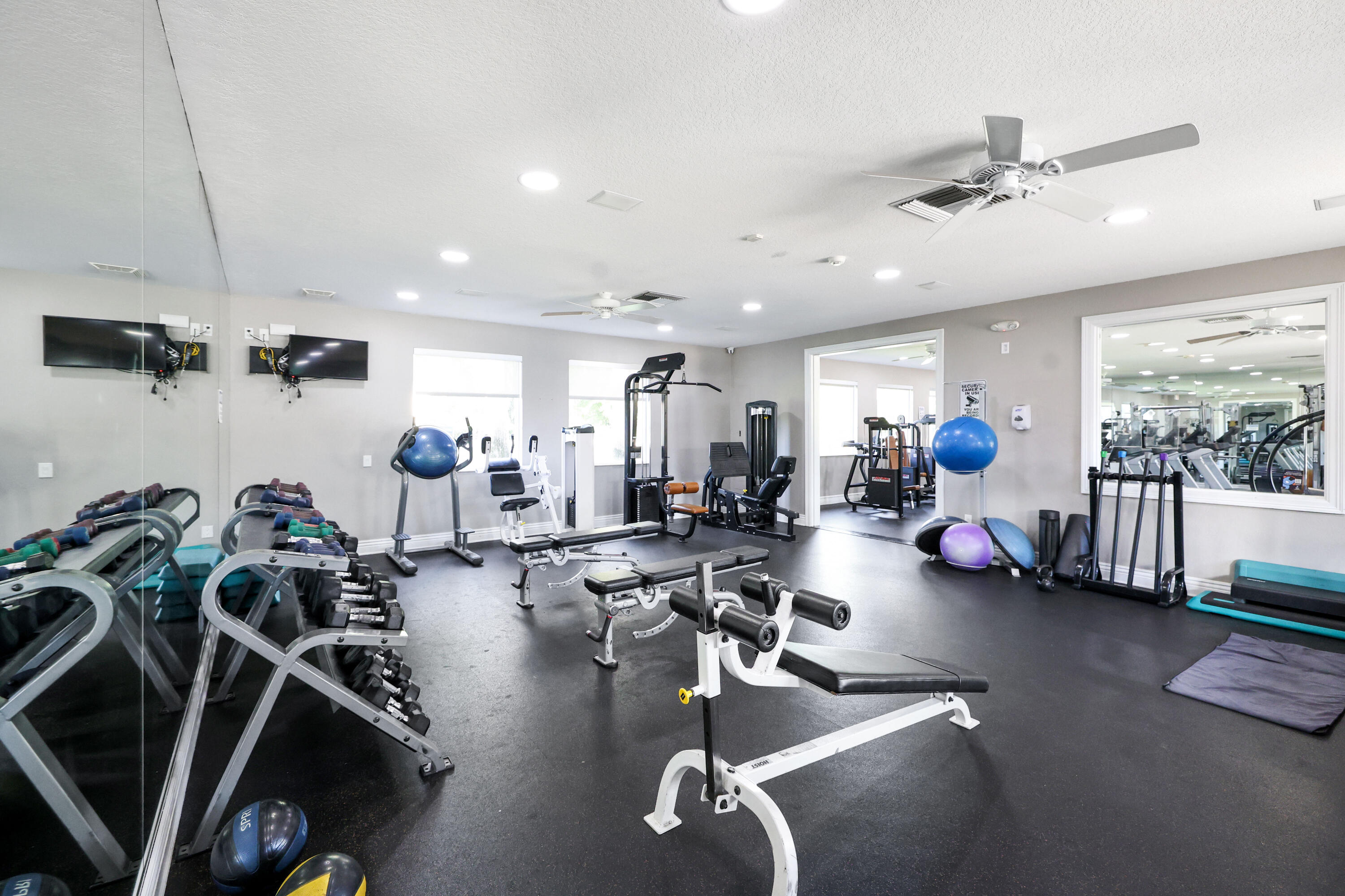 19299 Skyridge Circle Boca Raton, FL 33498 - Photo 69 of 74 19552 Saturnia Lake Dr - 81