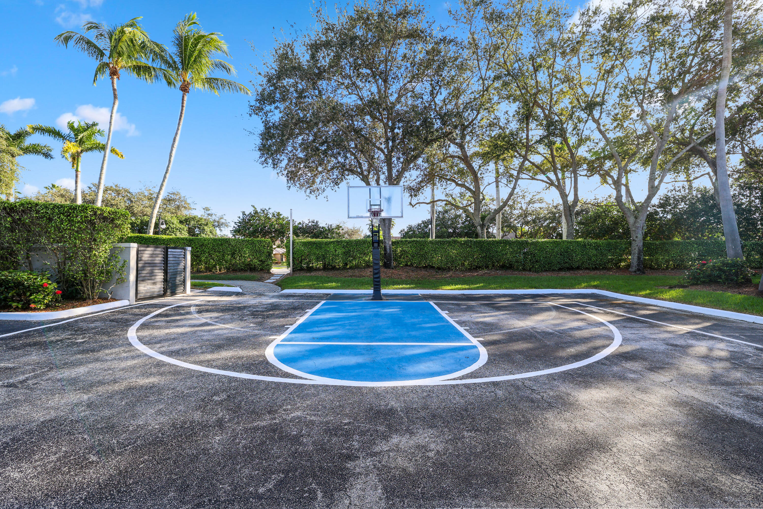 19299 Skyridge Circle Boca Raton, FL 33498 - Photo 73 of 74 19552 Saturnia Lake Dr - 85