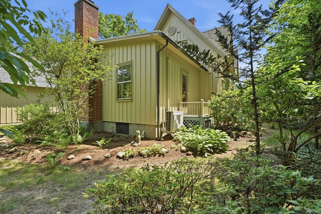 38 Round Hill Road Northampton, MA 01060 - Photo 36 of 42