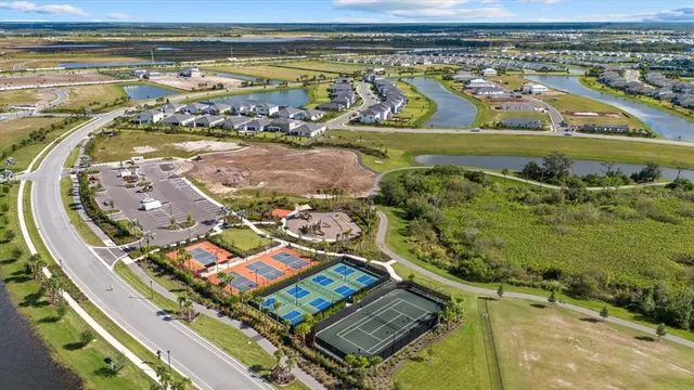 $353,500 | 17713 Crescent Moon Loop, Bradenton, FL 34211